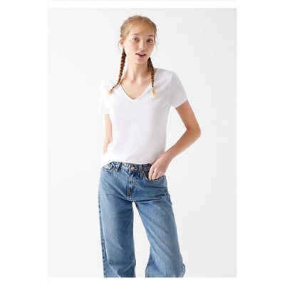 Mavi V Yaka Beyaz Basic Tişört Slim Fit / Dar Kesim 168260-620