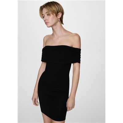 Vestido corto hombros descubiertos