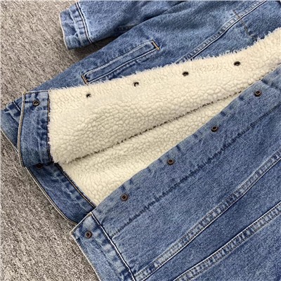 Удлиненная тёплая джинсовая куртка  💋 Levi*s (то, что смогла разглядеть)