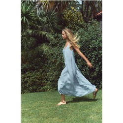 FLOWING VOLUMINOUS DRESS