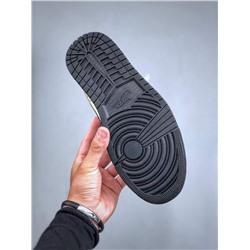 Кроссовки Nik*e Air Jordan 1 Retro Low SE  AJ1