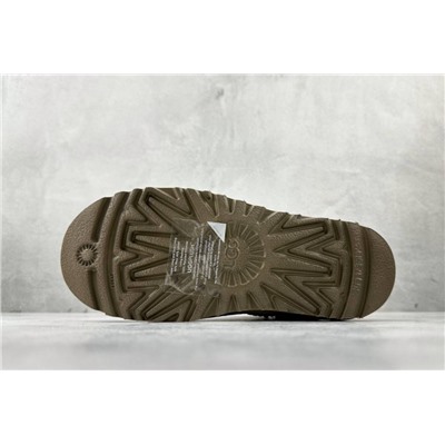 UG*G Bailey Mini Bailey Button II Boot