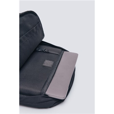 Mochila poliéster reciclado gris