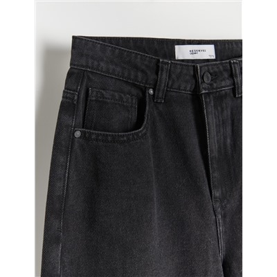 Jeans im Straight-Fit