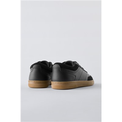 RETRO LEATHER SNEAKERS
