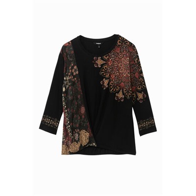Camiseta mandala tachuelas