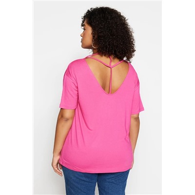 Pembe Yaka Detaylı Örme T-Shirt TBBSS22TS0877