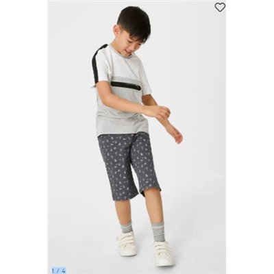 1 / 4 Shorts