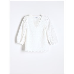 Bluse mit Lochstickerei