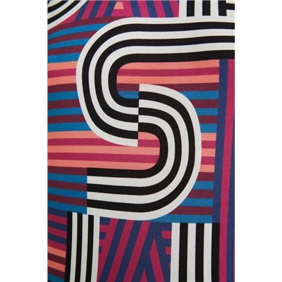 Camiseta cuello alto geometrías