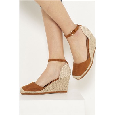 Sandalias de cuña Beige