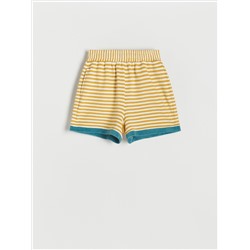 Shorts mit elastischem Bund