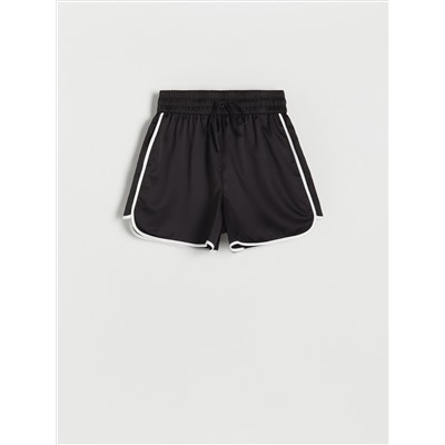 Shorts aus Recyclingmaterial