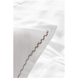 Laila King Size %100 Pamuk Nakışlı Saten Nevresim Takımı - Beyaz