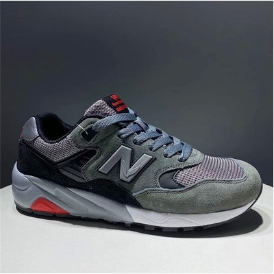 Кроссовки NB