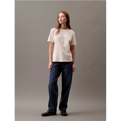Blurred Flower Graphic Classic T-Shirt