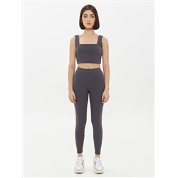 Минималистичный топ из хлопка