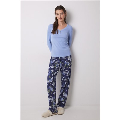 Pijama largo 100% algodón canalé azul flores