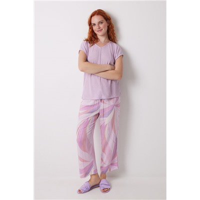 Pijama Capri estampado geométrico lila