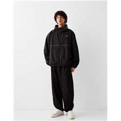 Lightweight hooded jacket