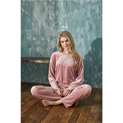bendengiy Kadın Uzun Kollu Yumuşacık Fransız Kadife Pijama Takımı 13110