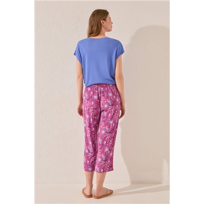 Pantalón Capri estampado morado