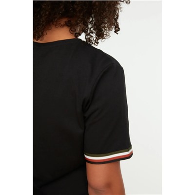 Siyah Bisiklet Yaka %100 Pamuk Kolları Biye Detaylı Örme Büyük Beden T-shirt Elbise TBBSS22EL1591