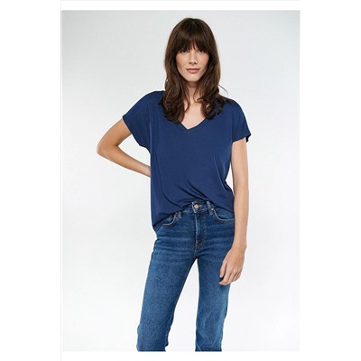 Mavi V Yaka Lacivert Basic Tişört Regular Fit / Normal Kesim 167714-28319