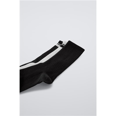 3-PACK OF LONG SOCKS WITH STRIPES