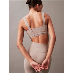 Performance Embrace Super High Waist 7/8 Leggings
