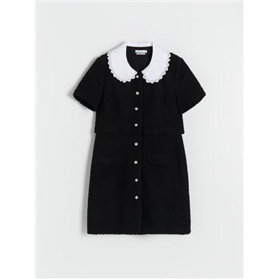 Kleid aus Strukturstoff