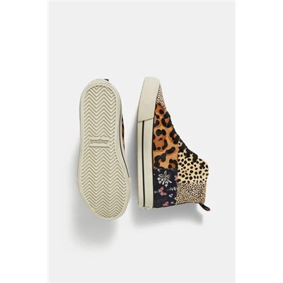 Sneakers caña alta patch piel
