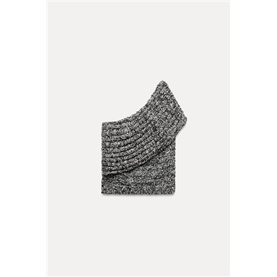 ASYMMETRIC KNIT TOP