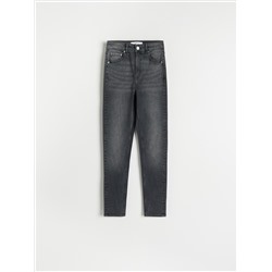 Slim-Jeans mit hoher Leibhöhe