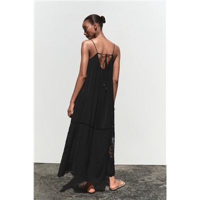 EMBROIDERED VOLUMINOUS MIDI DRESS