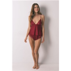 Set lencero satén y encaje rojo