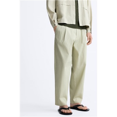 SEERSUCKER TROUSERS WITH PLEATS