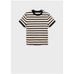 Camiseta contraste botones
