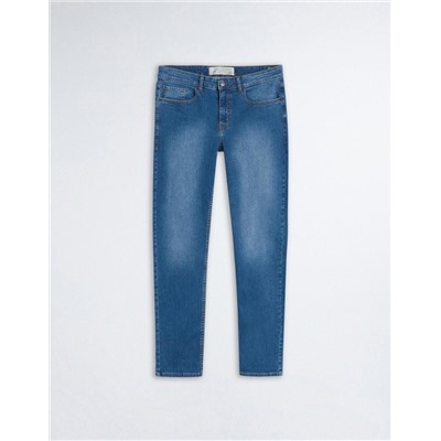 Vaqueros slim fit con lavado