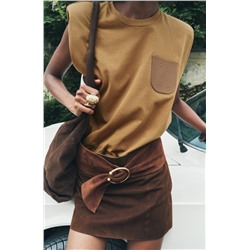 TOP WITH PADDED SHOULDERS AND LABEL