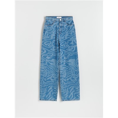 Jeans mit weitem Bein