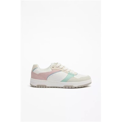 Chunky sneakers