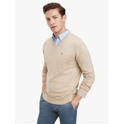 ESSENTIAL V-NECK SWEATER