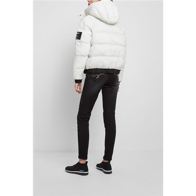 Chaqueta corta acolchada capucha