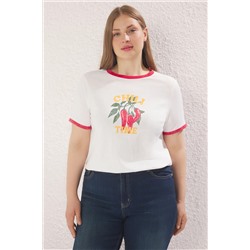 Kırmızı Boyfriend Fit Basklı Yıkamalı %100 Pamuk Büyük Beden Örme T-Shirt TBBSS25BF00055