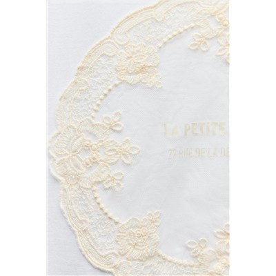 TOP WITH CONTRAST LACE TRIM