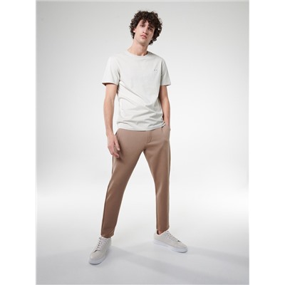 Hose im Slim-Fit mit elastischem Bund