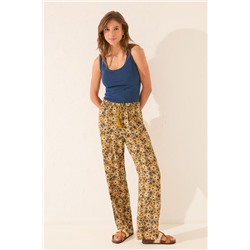 Pantalón largo estampado flores