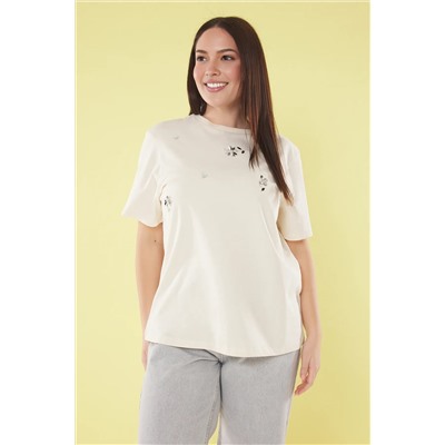 Bej Bisiklet Yaka Çiçek İşlemeli Örme Büyük Beden T-shirt TBBSS25BF00024
