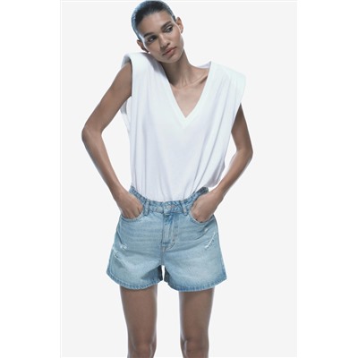 T-SHIRT WITH V-NECKLINE AND SHOULDER PADS